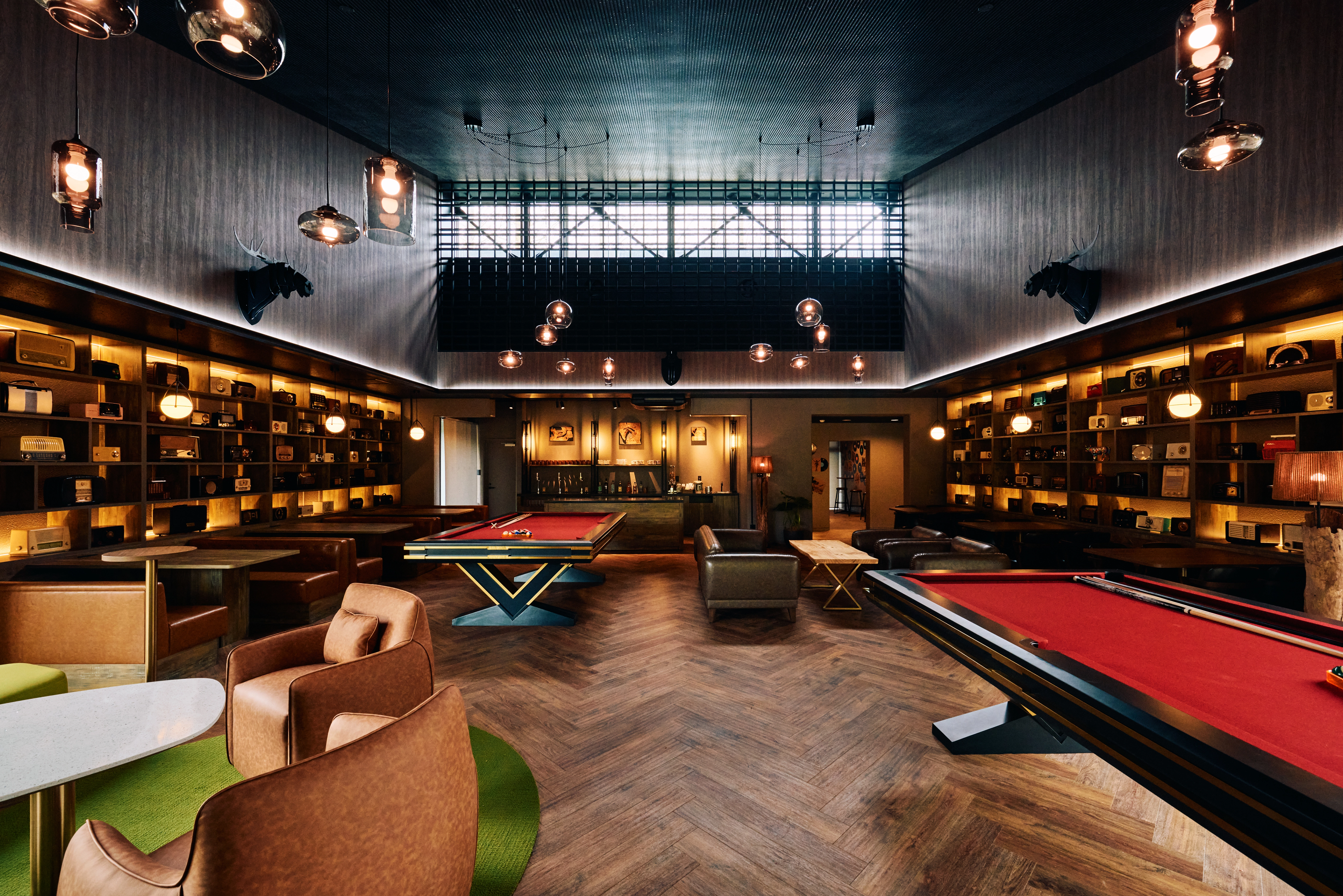 ウッドマンラウンジ